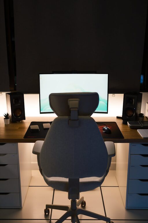 Tips for Creating a Comfortable and Productive Home Office Space